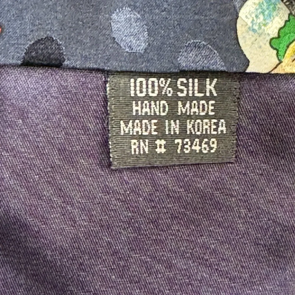 Looney Tunes Mania‎ 1994 100% Silk Vintage Neck Tie Bugs Bunny Tweety Taz